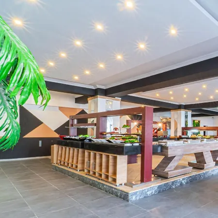 Otel Azure Palm